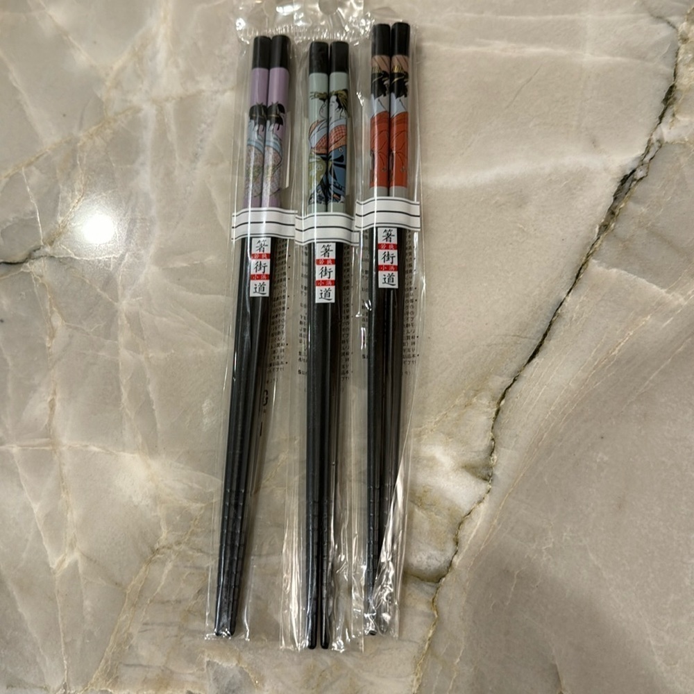 NWT! 3 set pr Japanese Chopsticks Geisha design